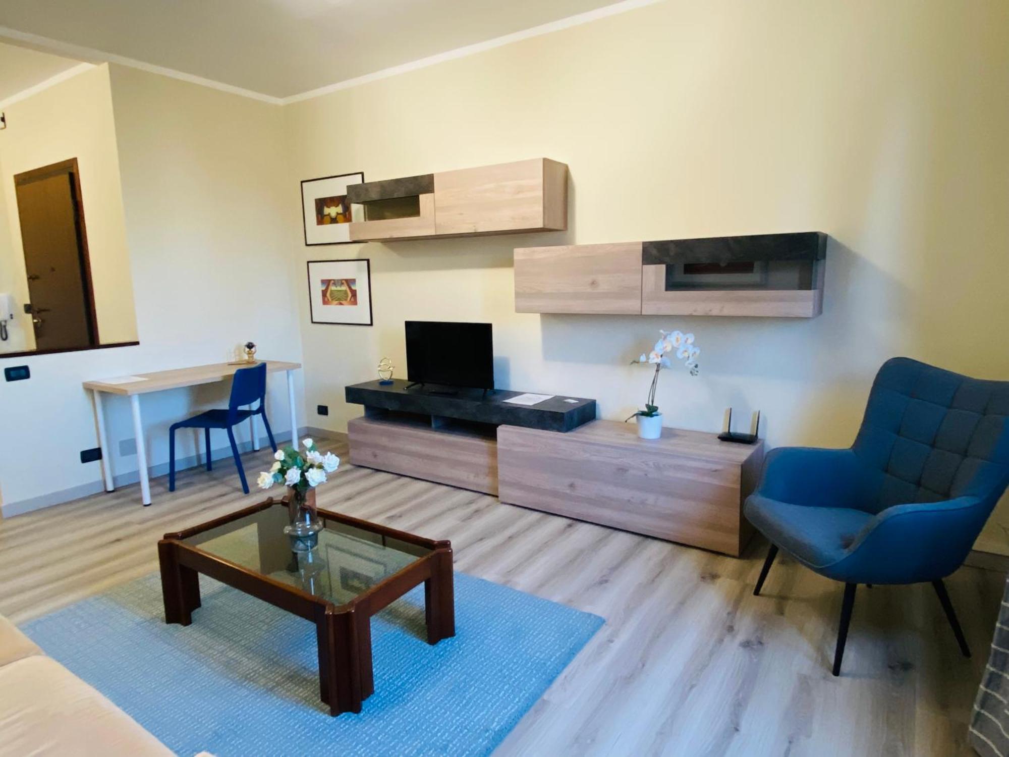 Elegante Appartamento Tre Amis - Doppio Garage & Free Wifi - Ac Centallo Exterior foto